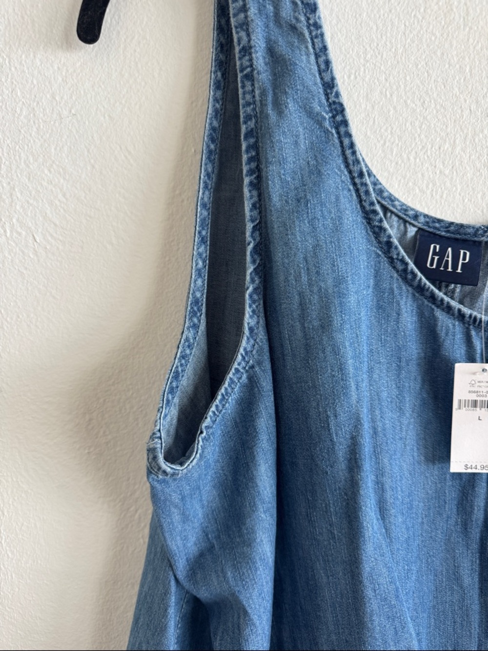 GAP women’s Denim Tie-Front Tank Top new with tags size large - Picture 6 of 9